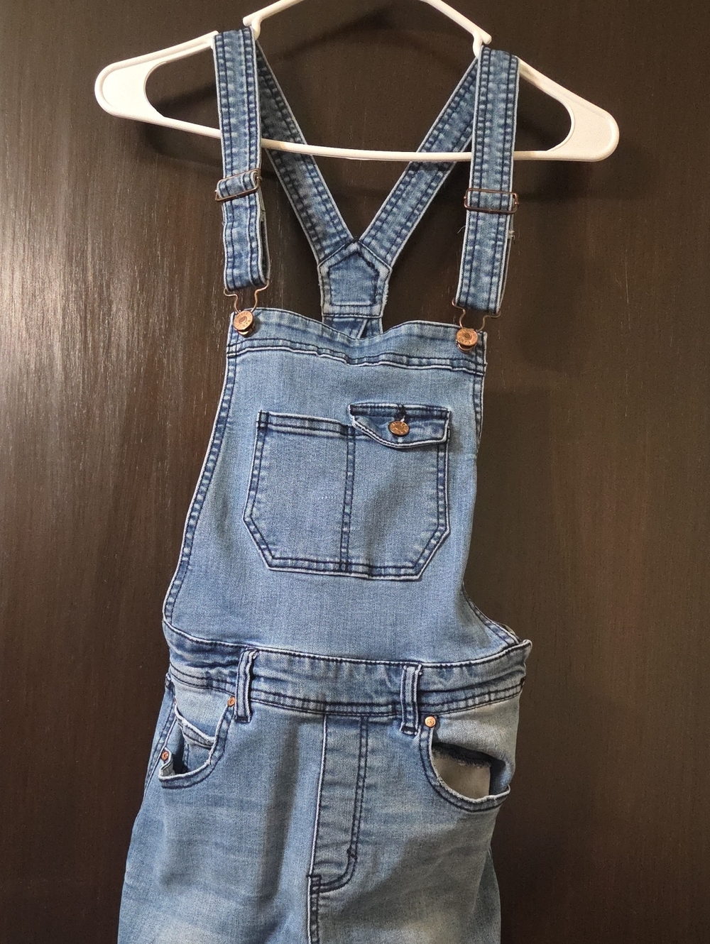 Celebrity Pink Ladies long blue denim distressed overalls. size small  unisex